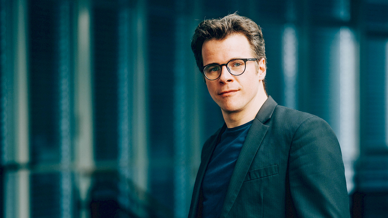 Jakub Hrůša mit Hosokawa und Suk